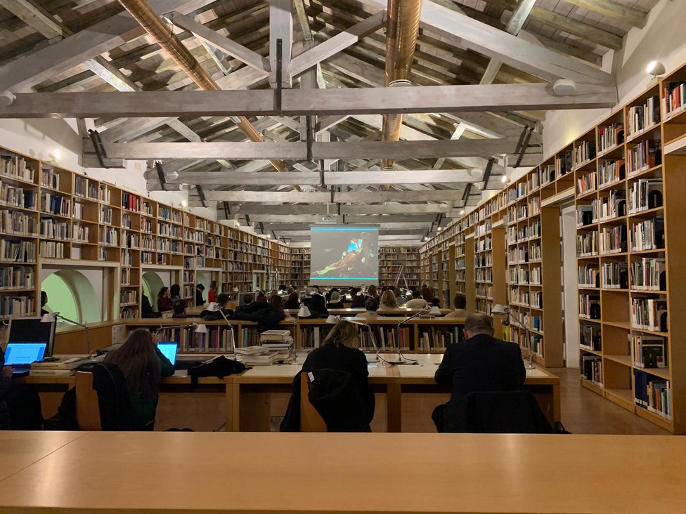 Vista della sala della Biblioteca della Fondazione Zeri
