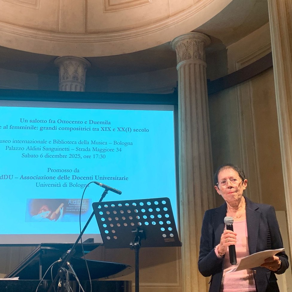 La Presidente dell'AdDU, Prof.ssa Giuseppina La Face, introduce il concerto