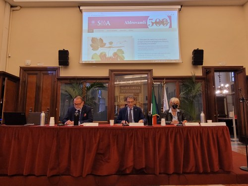 Foto della conferenza stampa "Aldrovandi 500" con i relatori Giovanni Molari, Giuliana Benvenuti, Alberto Melloni