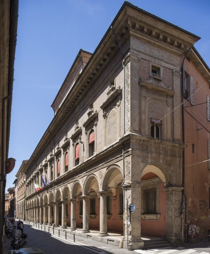 Foto dell'esterno di Palazzo Malvezzi a Bologna, sede del Dipartimento di Scienze giuridiche