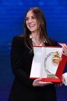 Virginia Negri riceve il premio Mela d'oro