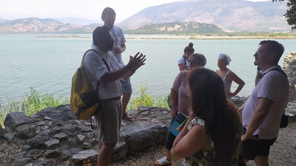 Tour in Butrint