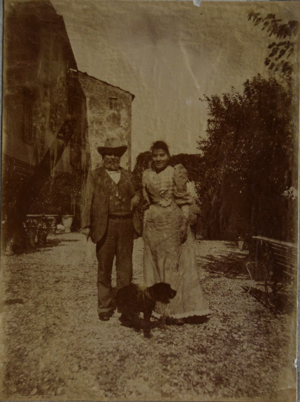 G. Carducci con M. D'Ancona a Volognano (Pontassieve) [6/10/1892]