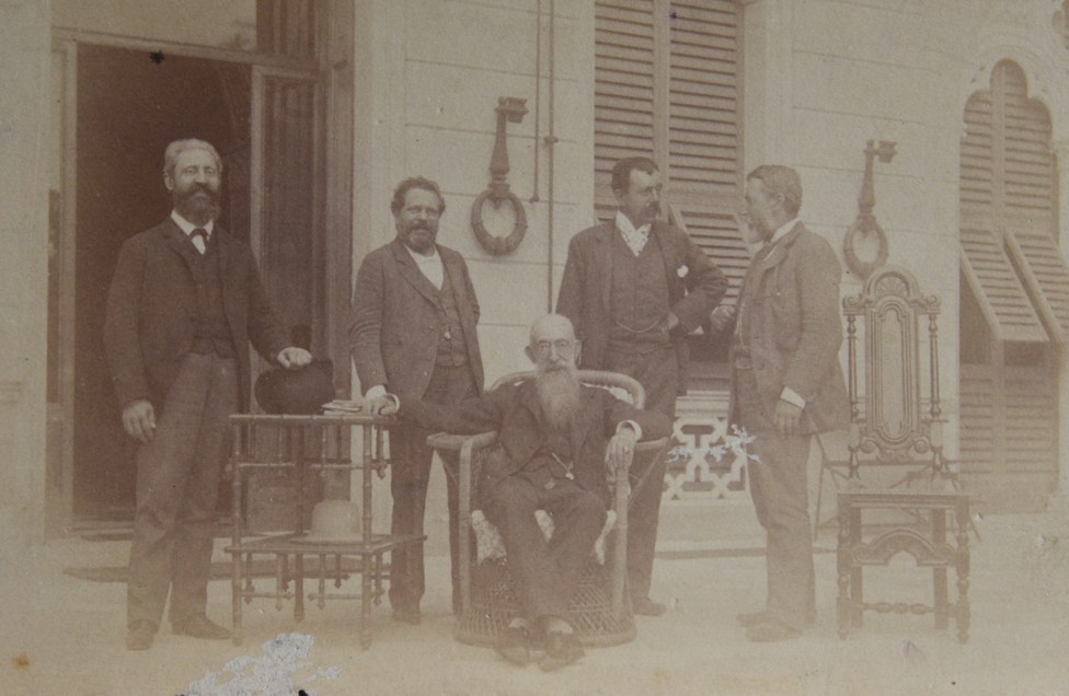 G. Carducci con amici a Villa Figoli (Arenzano) [1889]