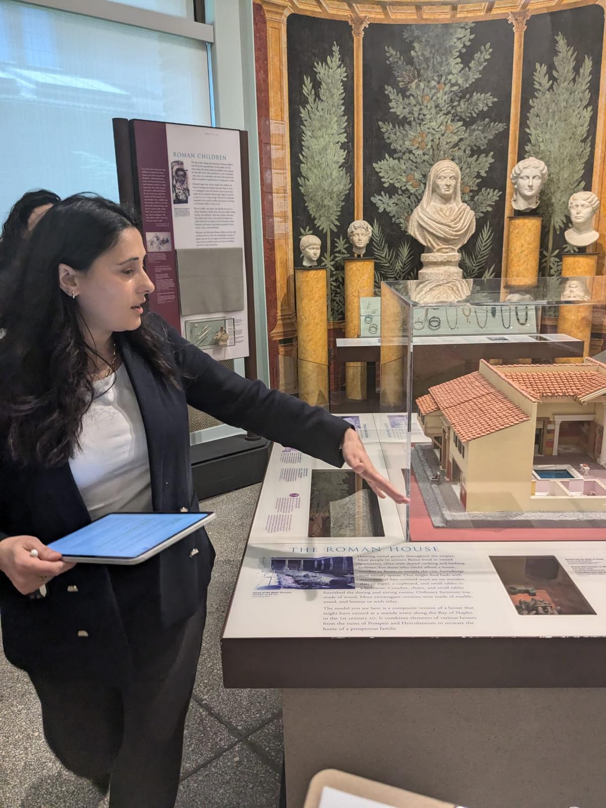 Teaching Ancient Domestic Architecture through Objects-Based Museum. Photo: The Roman House Model made by Christopher Ray of Ray Museum Studios