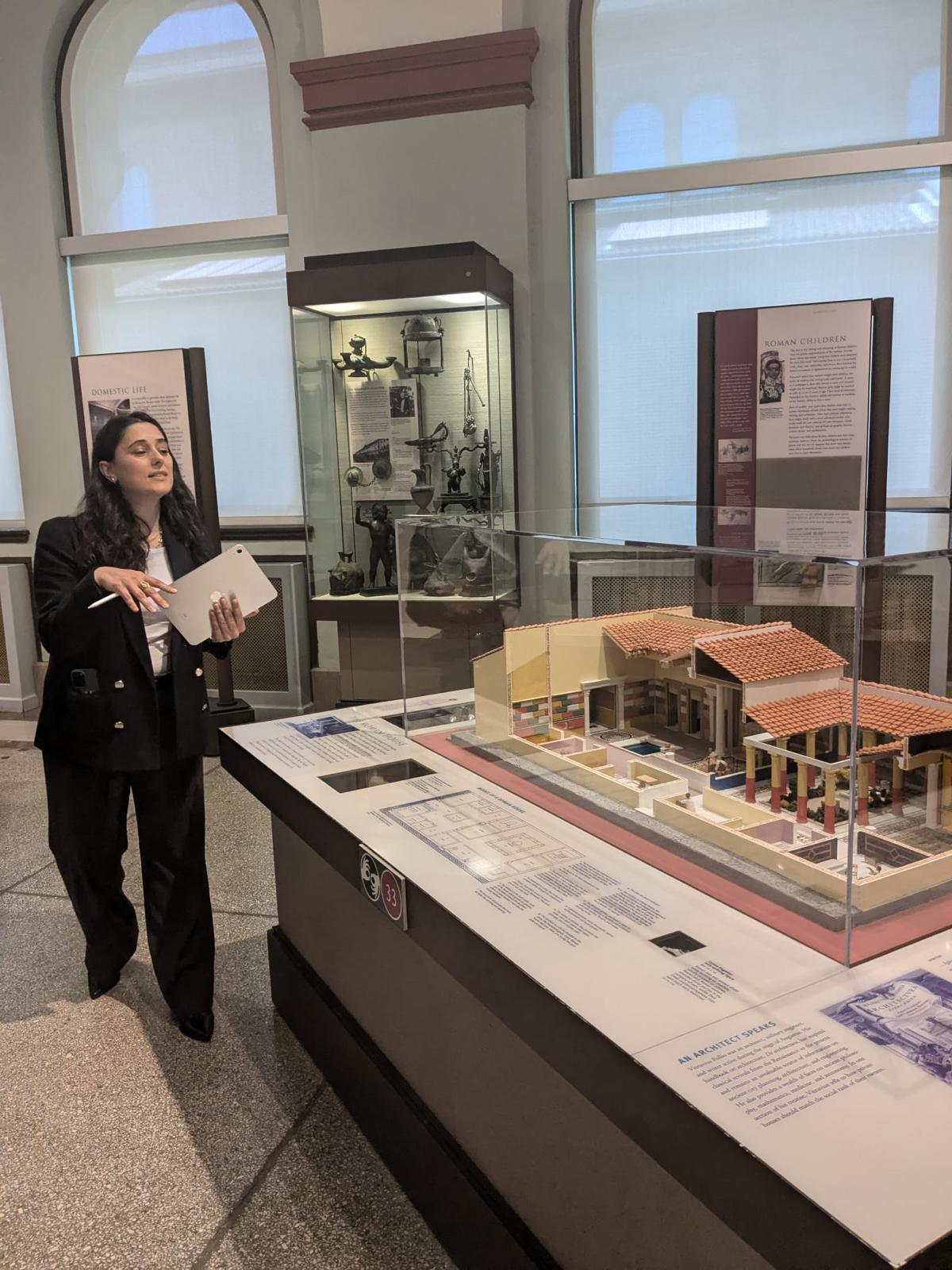 Teaching Ancient Domestic Architecture through Objects-Based Museum. Photo: The Roman House Model made by Christopher Ray of Ray Museum Studios