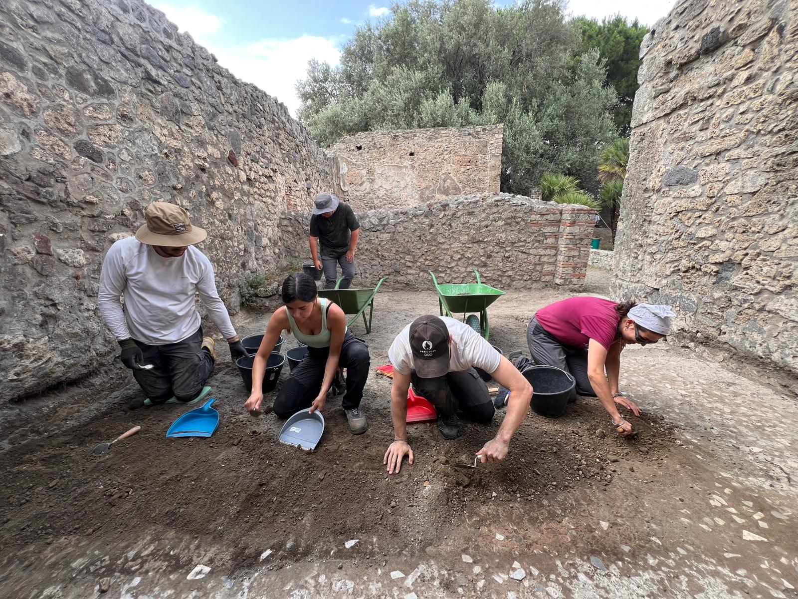 Photo © R. Ferritto. Reproduction Prohibited