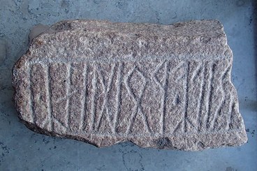 Runic inscription. Creative Commons Attribution-Share Alike 4.0