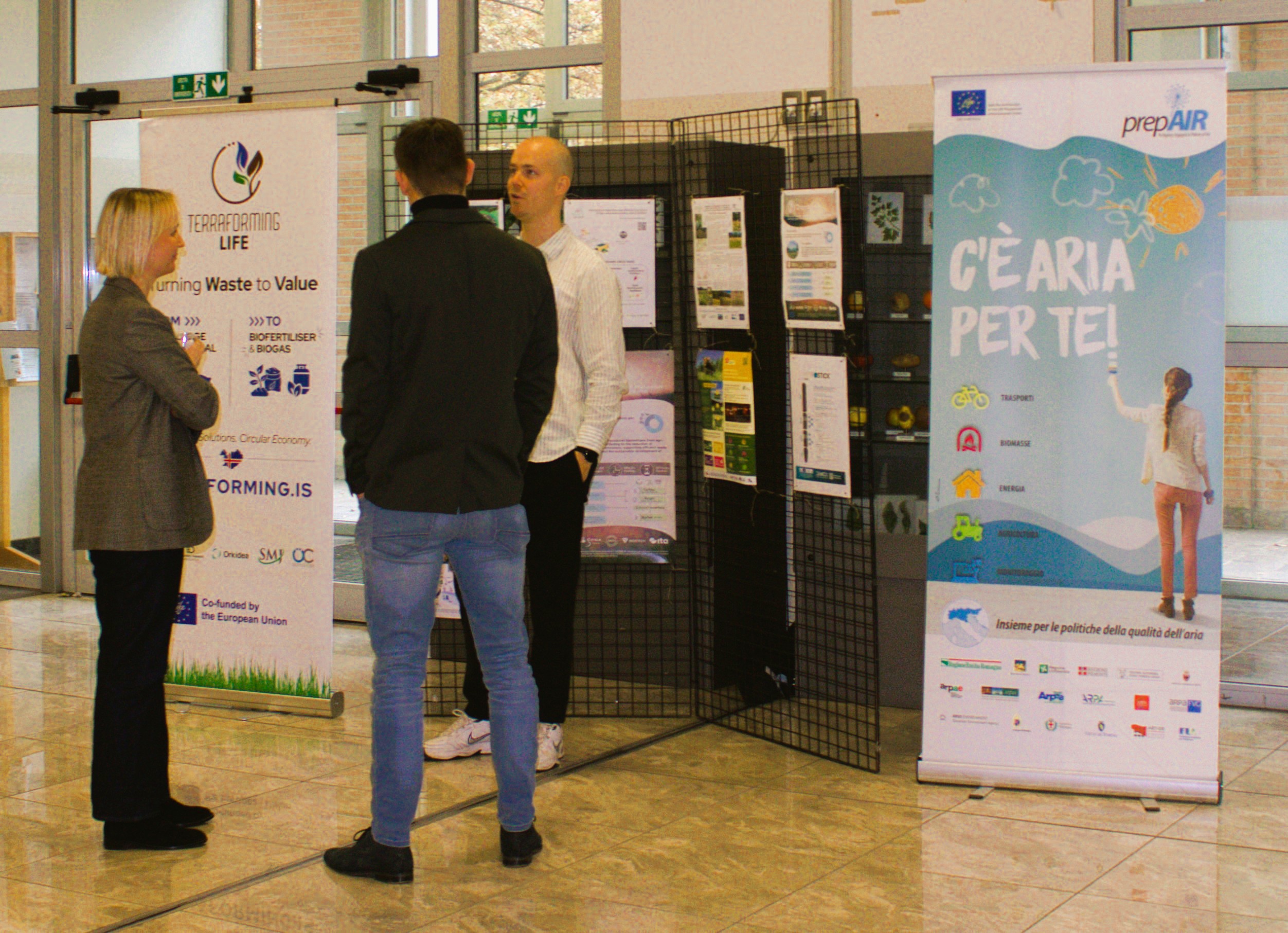 Poster area & Registration