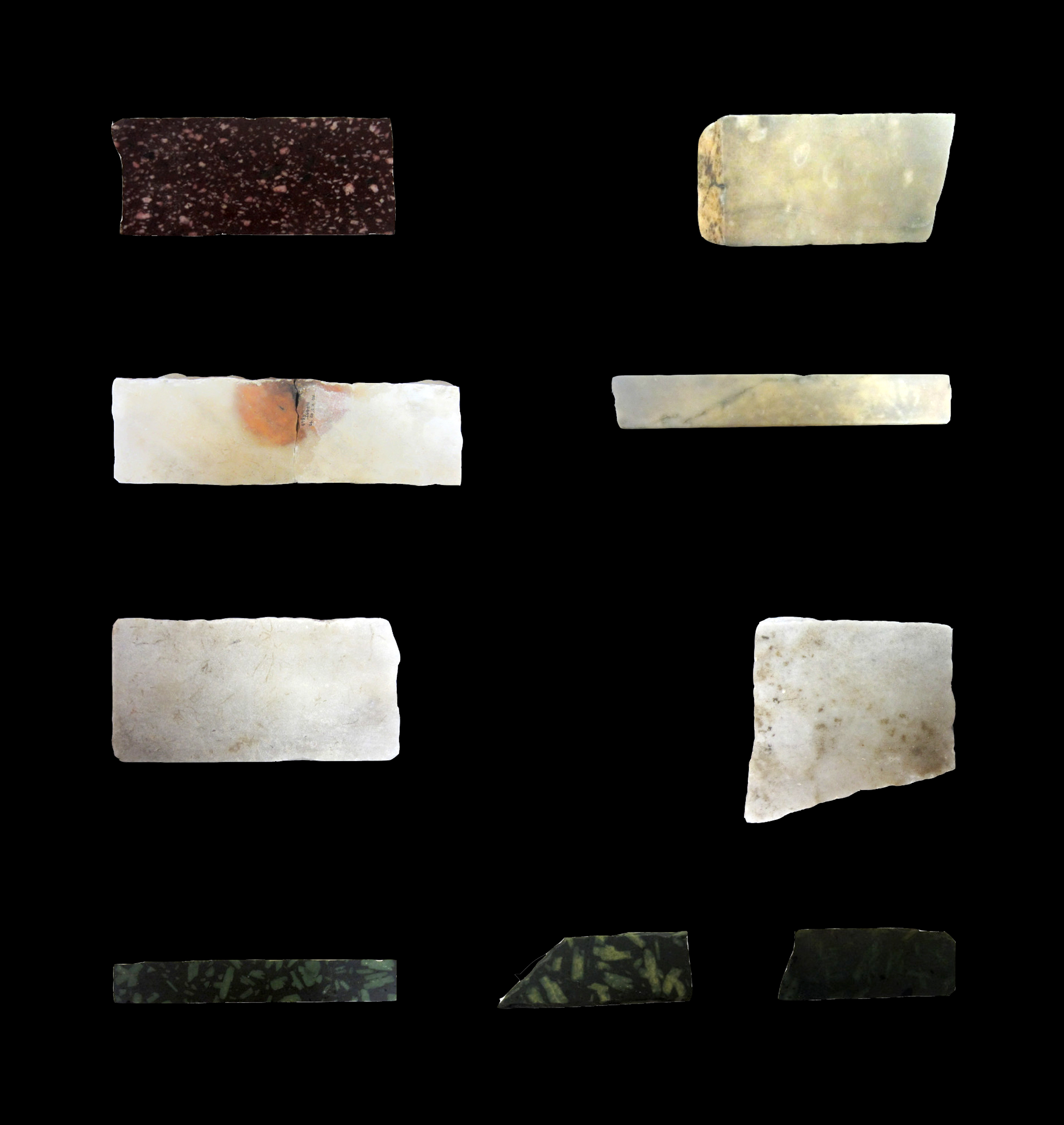 Frammenti lapidei policromi