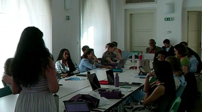 The UNIFI researchers during the conference session.