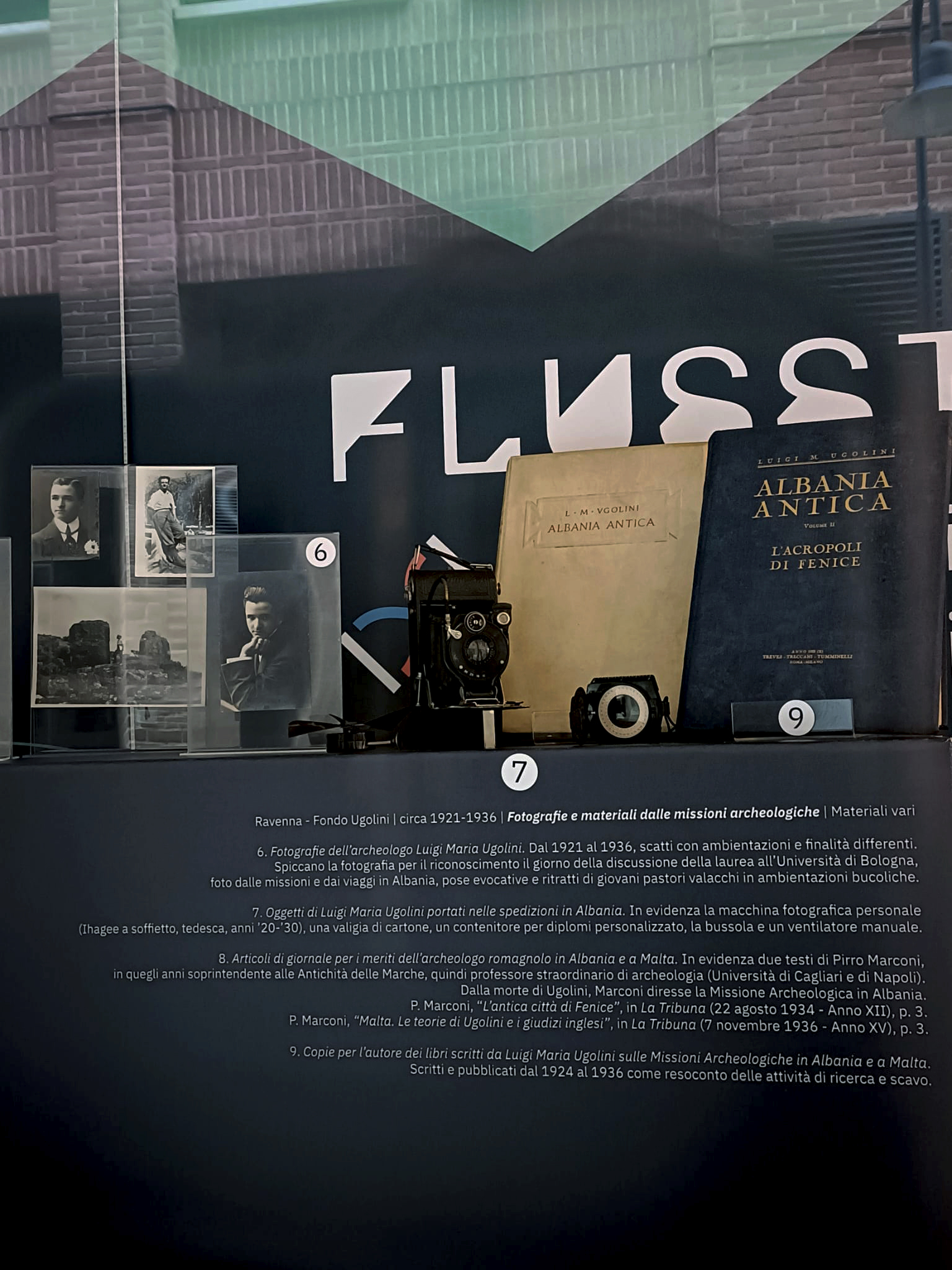 FLUSSI DI PERSONE - Fotografie e materiali delle missioni archeologiche in Albania. Luigi Maria Ugolini