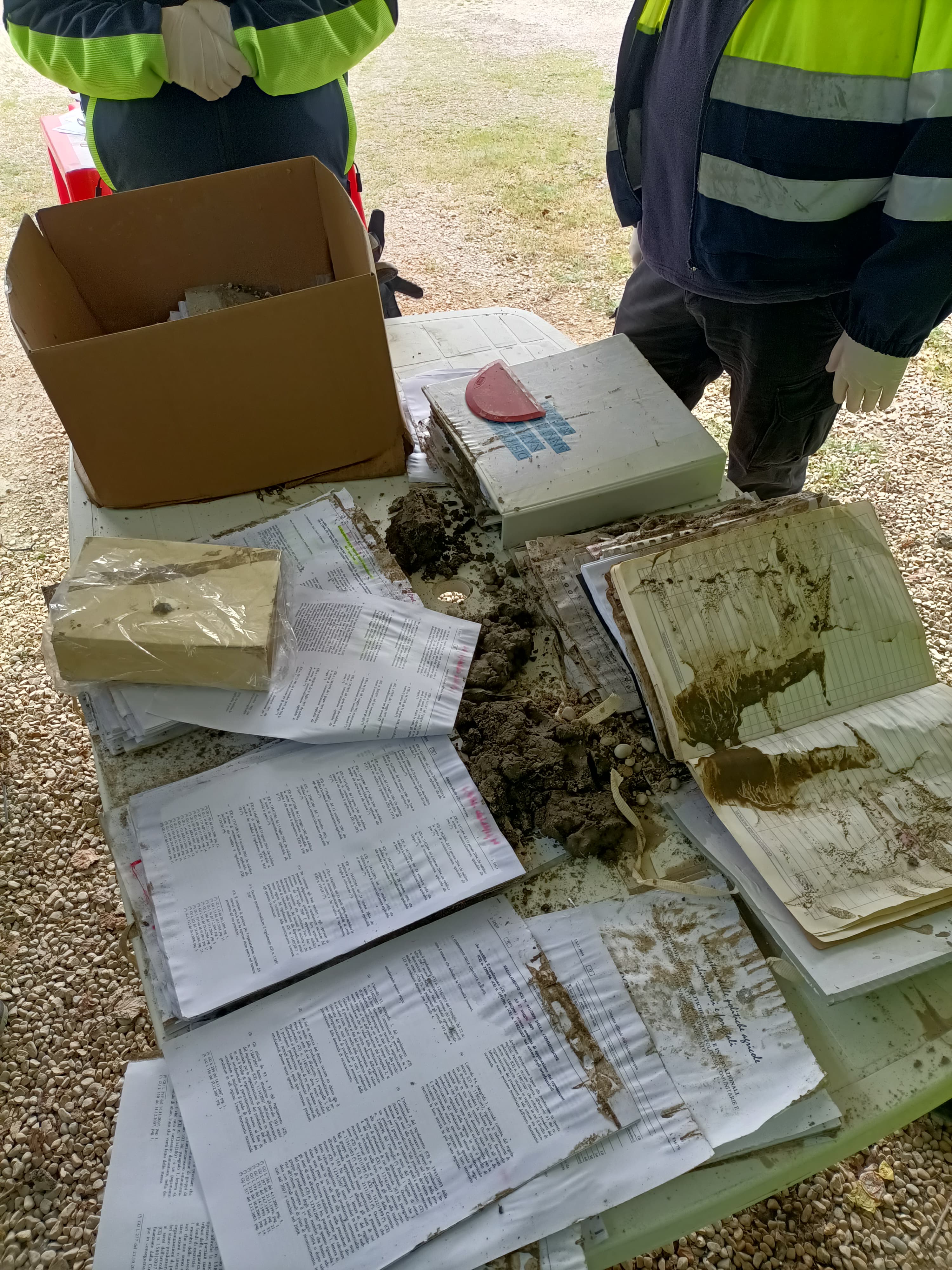 Rischio idraulico: simulazione di beni archivi alluvionati