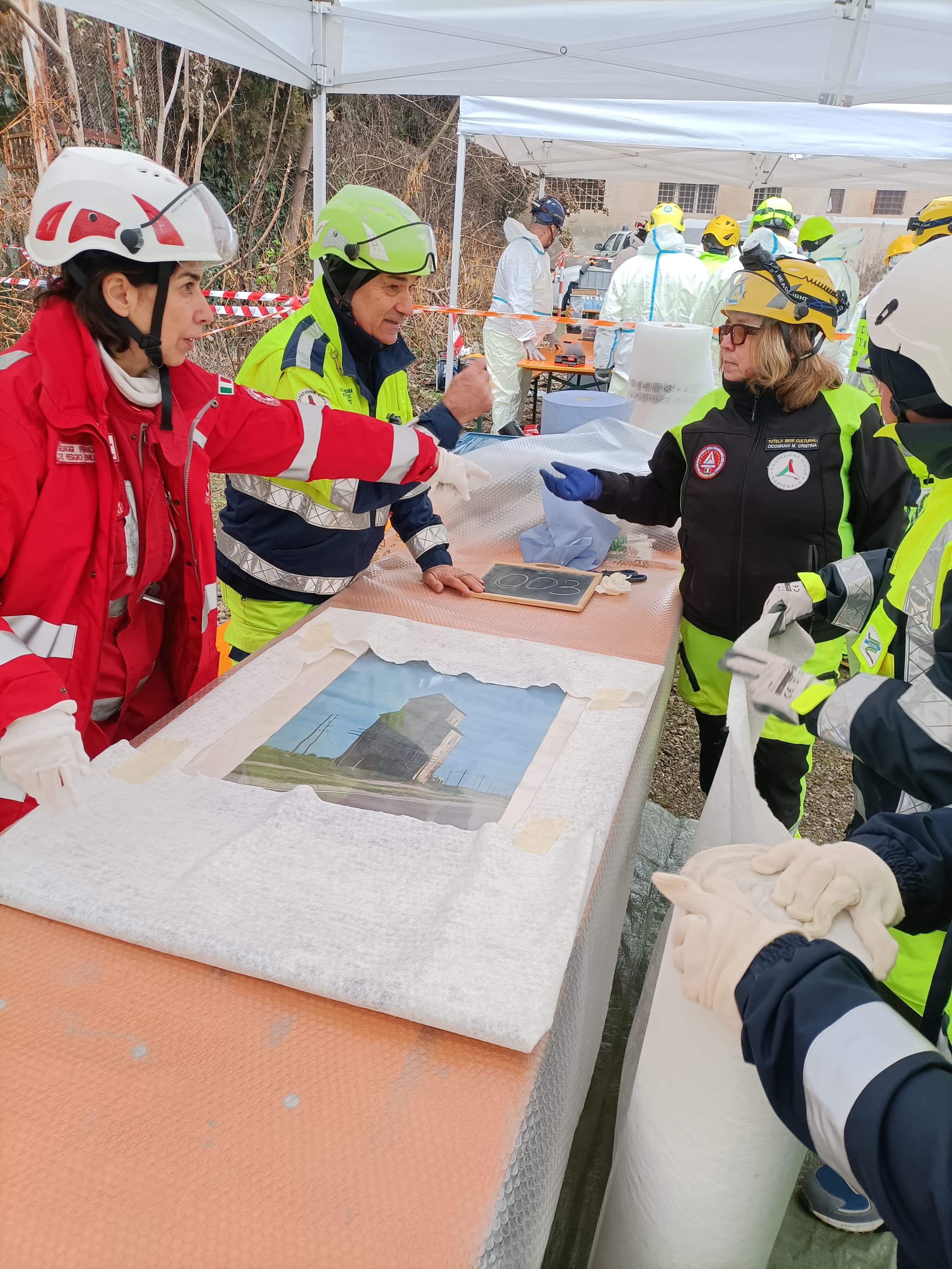 Rischio sismico: imballaggio di beni culturali mobili