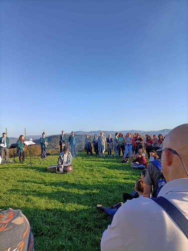 "Tè end? Cammino poetico sonoro per chi è nel vento" del Teatro dell'Orsa/Teatri al Ginepro